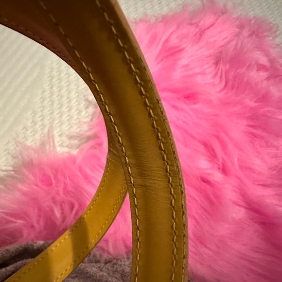 EUC. Louis Vuitton Epi Yellow St. Jacques Hand Bag. - Picture 9 of 16